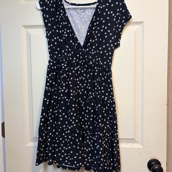 4 Pc No Boundaries Dress Bundle L/XL | Floral Spring Summer Mini Dresses - Picture 4 of 5